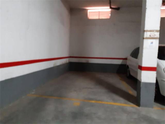 Garaje en Venta en Calle Medio, 11 en Pajarillos Altos