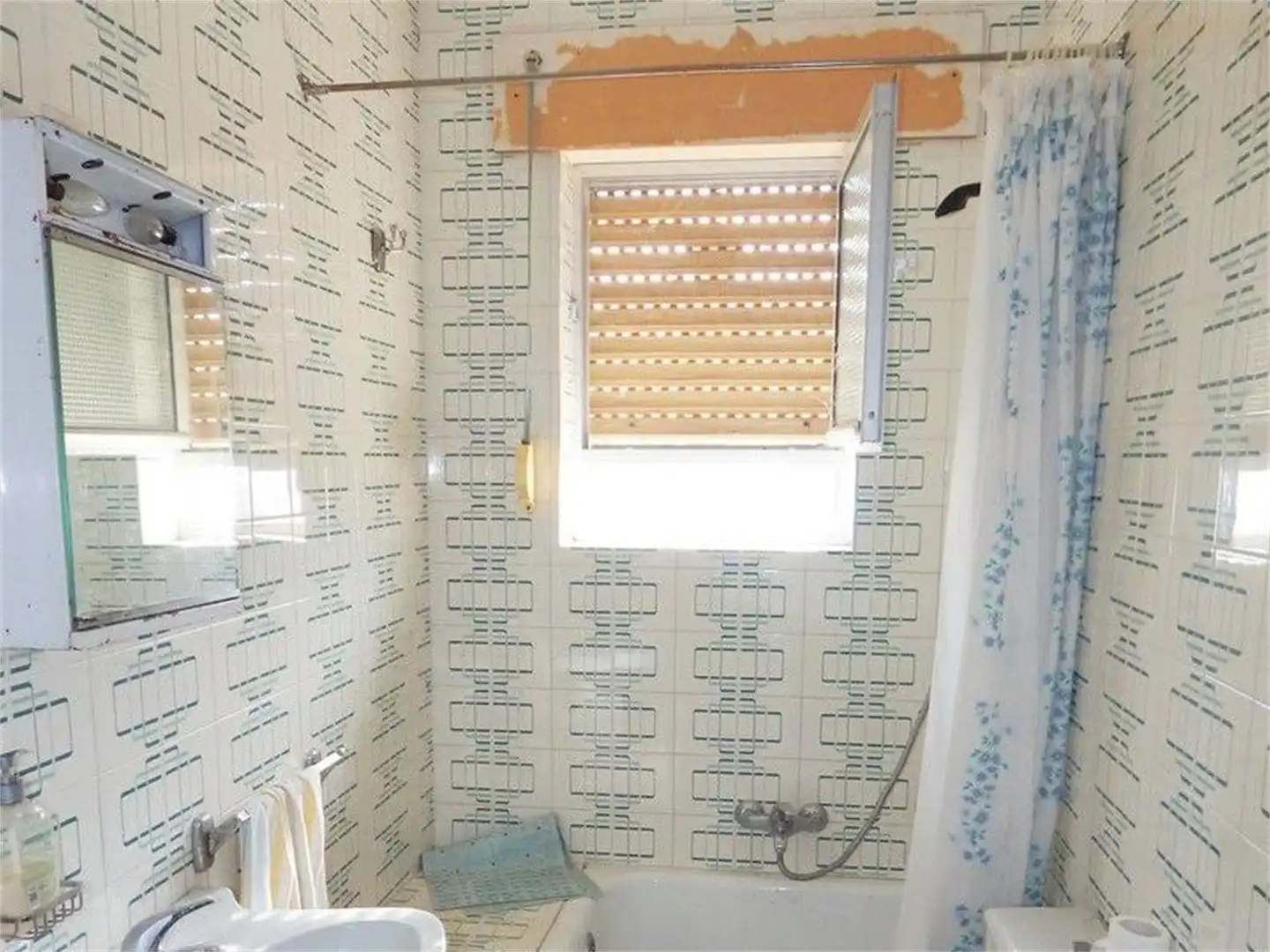 Casa o xalet en venda a Calle San Isidro, Villanueva de Duero Bany de Casa o xalet en venda en Villanueva de Duero amb Piscina