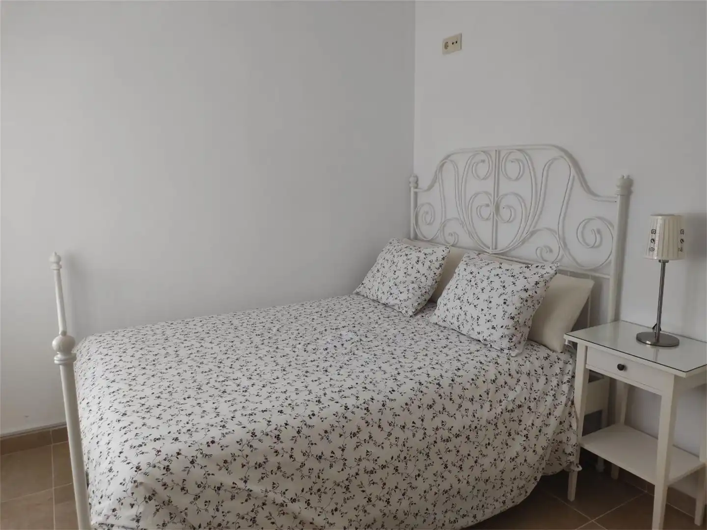 Country house zur Miete in Calle San Pedro, 16, Pinet Schlafzimmer von Country house zur Miete in Pinet mit Klimaanlage, Heizung und Privatgarten