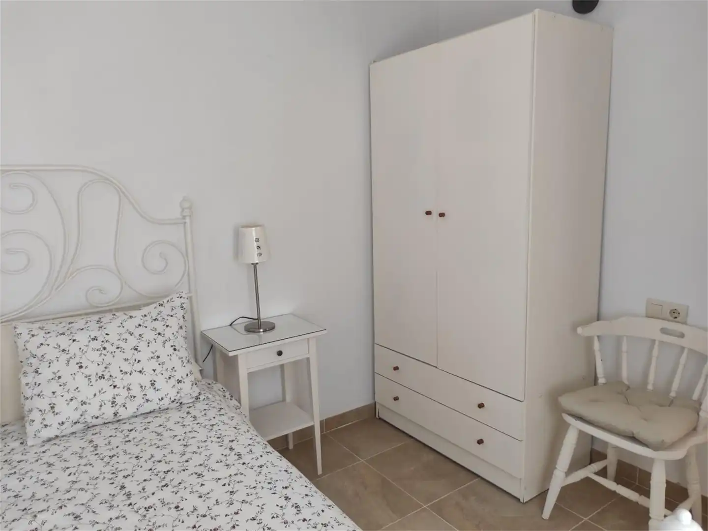 Country house zur Miete in Calle San Pedro, 16, Pinet Schlafzimmer von Country house zur Miete in Pinet mit Klimaanlage, Heizung und Privatgarten