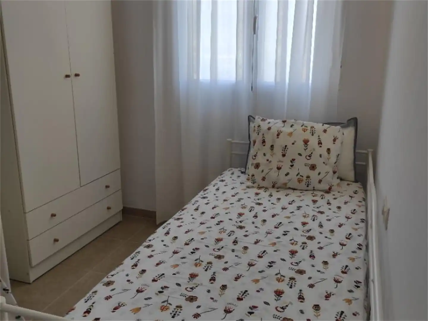 Country house zur Miete in Calle San Pedro, 16, Pinet Schlafzimmer von Country house zur Miete in Pinet mit Klimaanlage, Heizung und Privatgarten