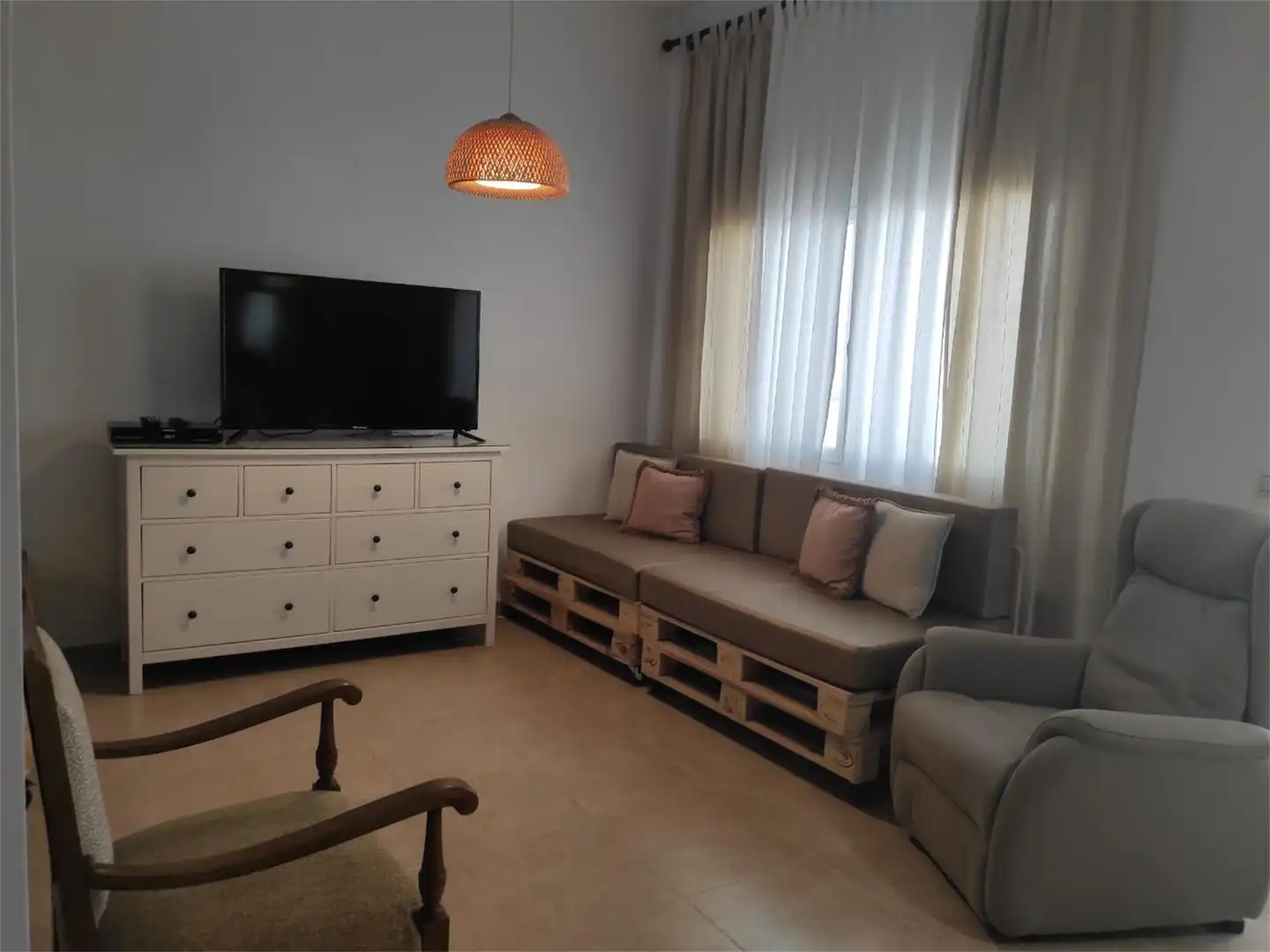Country house zur Miete in Calle San Pedro, 16, Pinet Wohnzimmer von Country house zur Miete in Pinet mit Klimaanlage, Heizung und Privatgarten