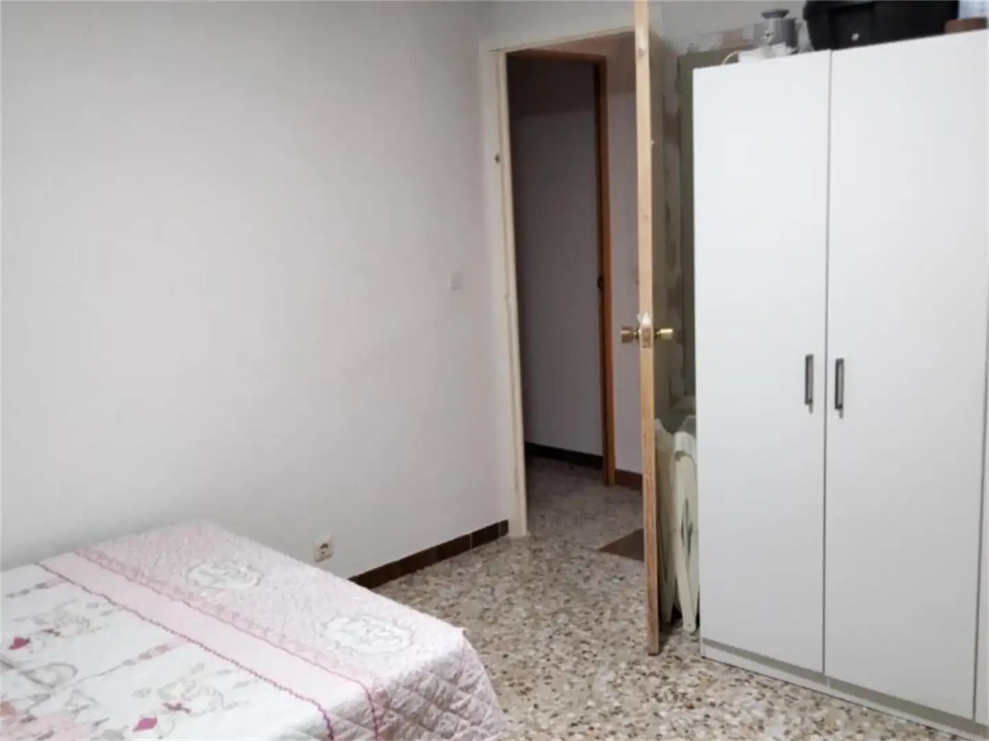 Piso en venta en Calle Los Caños, 12, Novés Habitación de Piso en venta en Novés