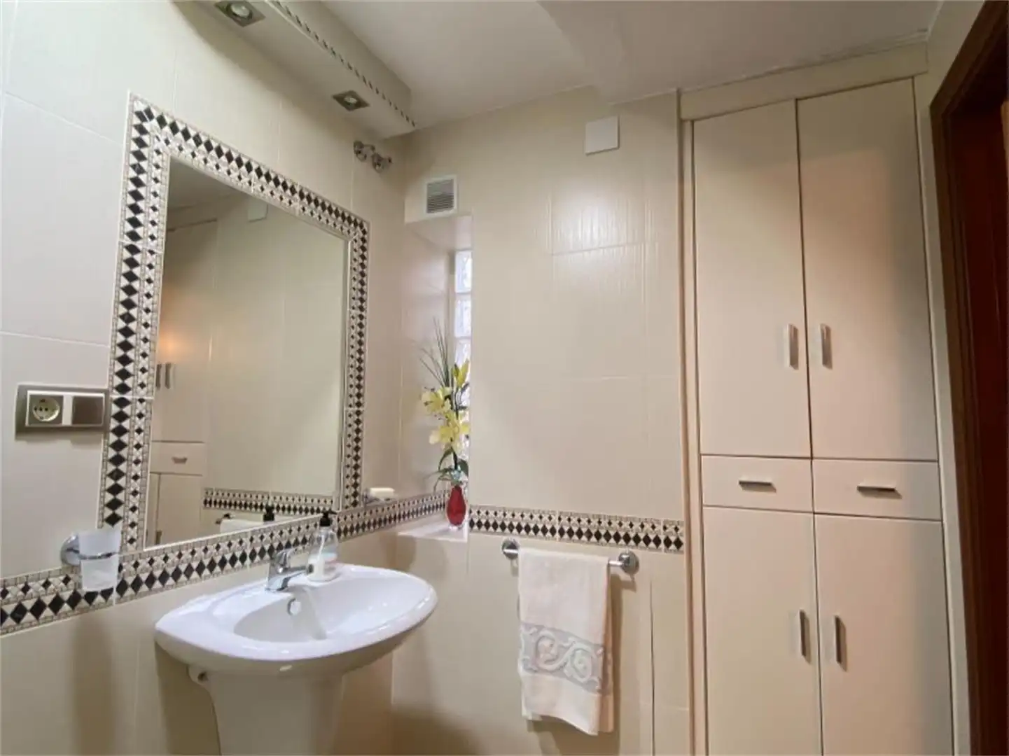 Baño de Casa o chalet en venta en Torredelcampo con Terraza y Balcón