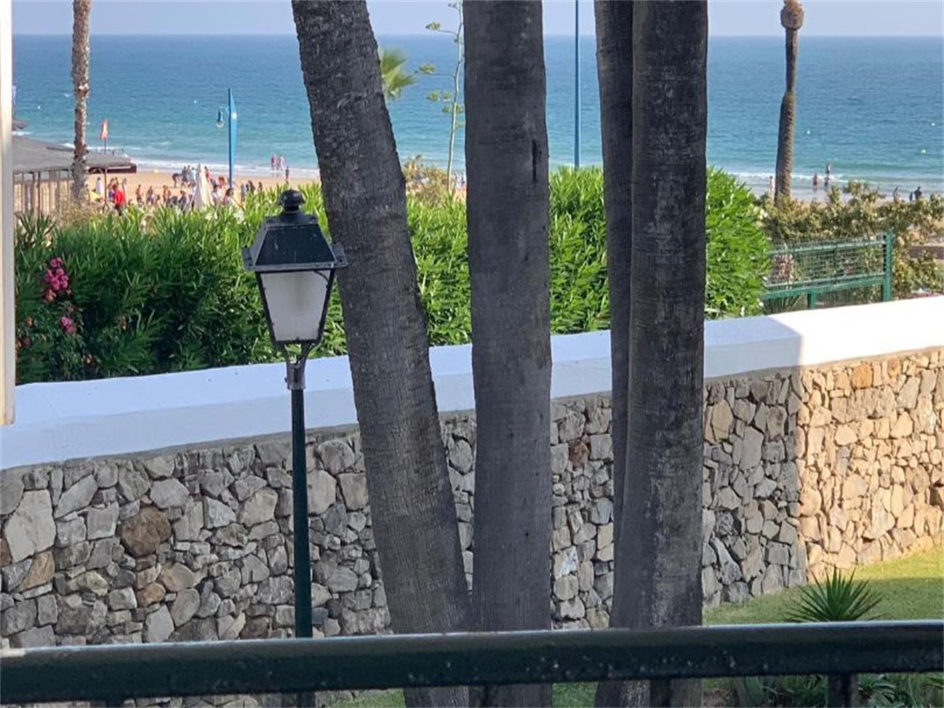 Exterior view of Apartment to rent in Chiclana de la Frontera  with Terrace, Furnished and Community parking