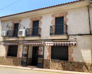 Vista exterior de Local de lloguer en Almodóvar del Campo amb Aire condicionat, Calefacció i Moblat