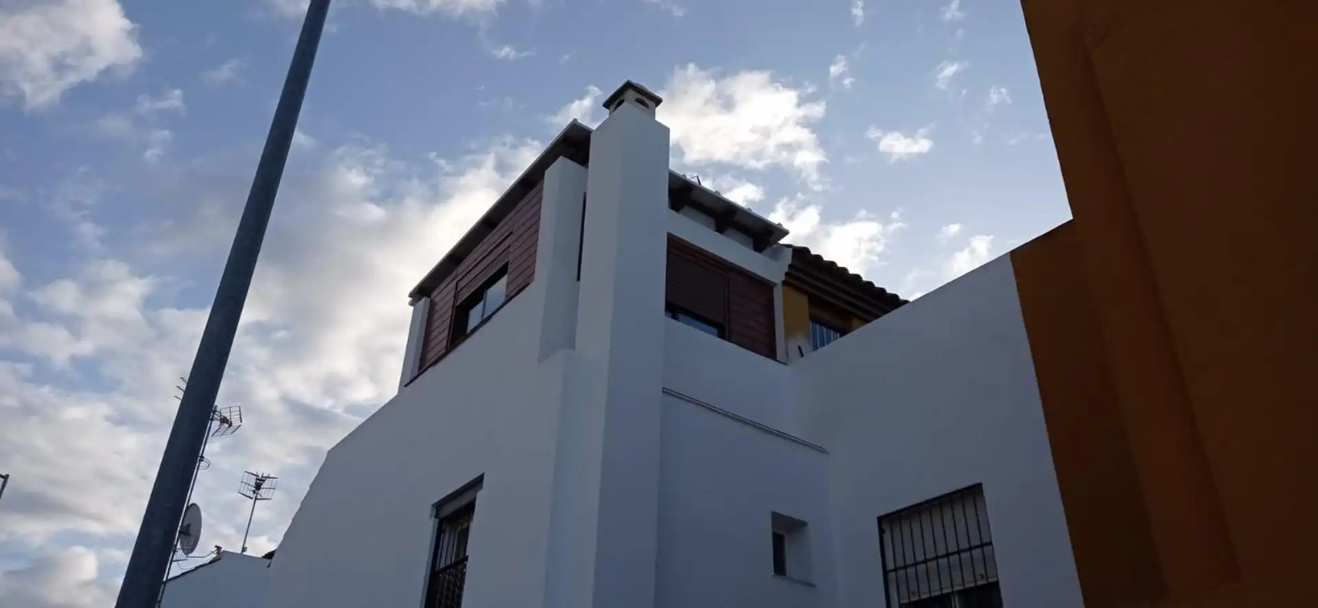 Vista exterior de Dúplex en venda en Alcalá de Guadaira amb Aire condicionat, Calefacció i Terrassa
