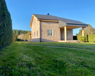 Vista exterior de Casa o xalet en venda en Lugo Capital amb Calefacció, Jardí privat i Terrassa