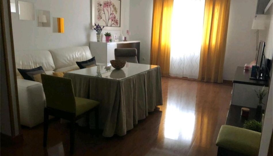 Piso en venta en Paseo San Juan de la Cruz, La Carolina, Jaén - imagen 1 Foto 1 de Piso en venta en Paseo San Juan de la Cruz, La Carolina, Jaén