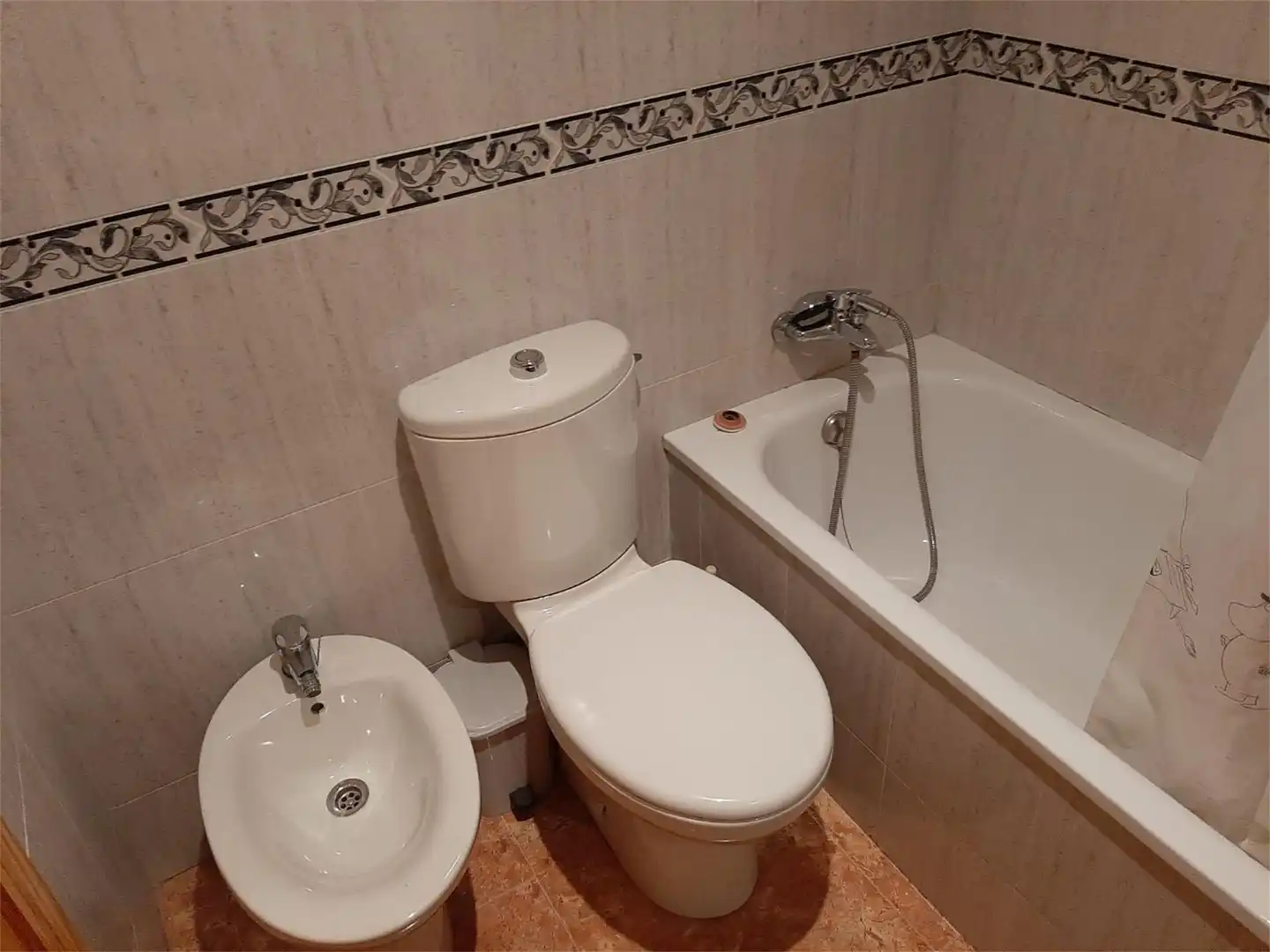 Apartamento de alquiler en Calle Carril, Carboneras Baño de Apartamento de alquiler en Carboneras con Aire acondicionado, Calefacción y Trastero