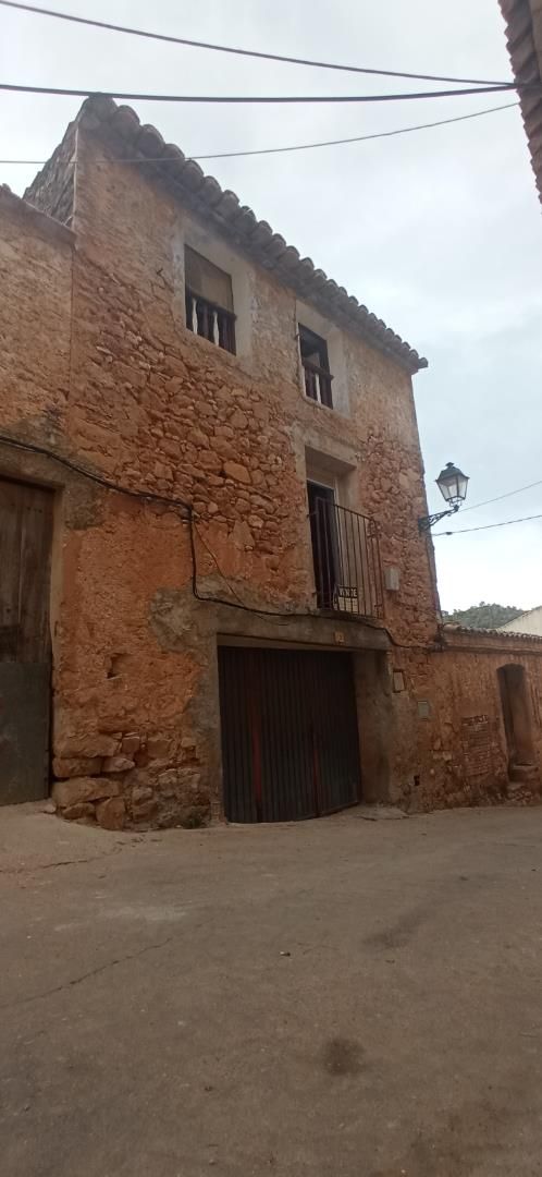 Exterior view of Single-family semi-detached for sale in Prat de Comte  with Balcony