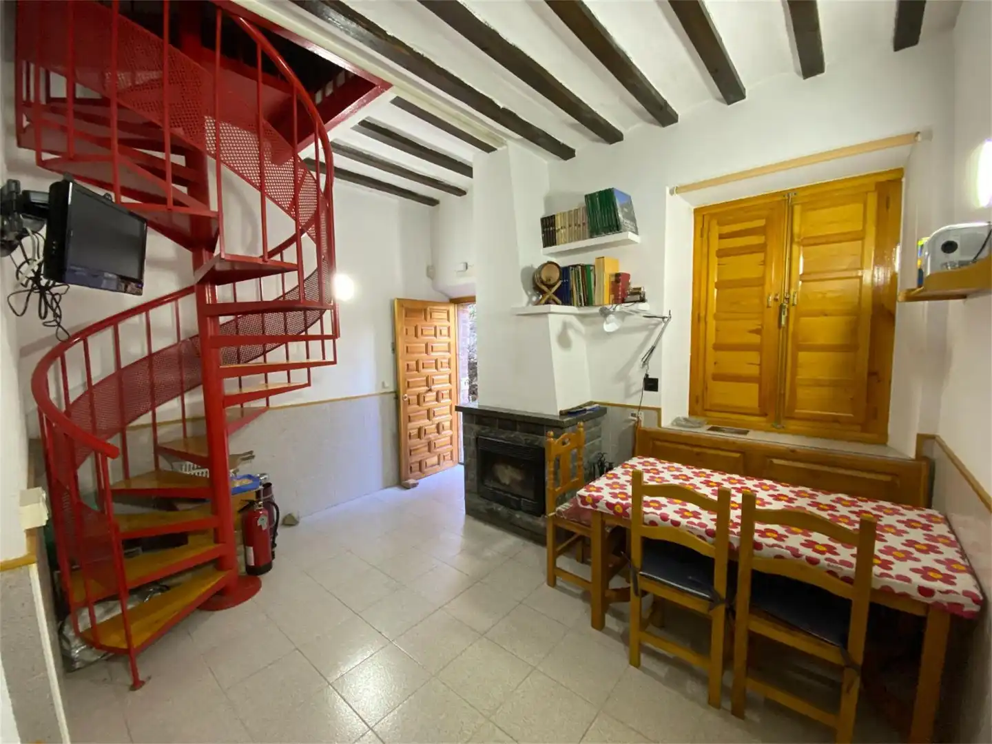 Zimmer in BV-4025, Cercs Wohnung zur untervermieten in Cercs mit Heizung, Privatgarten und Terrasse