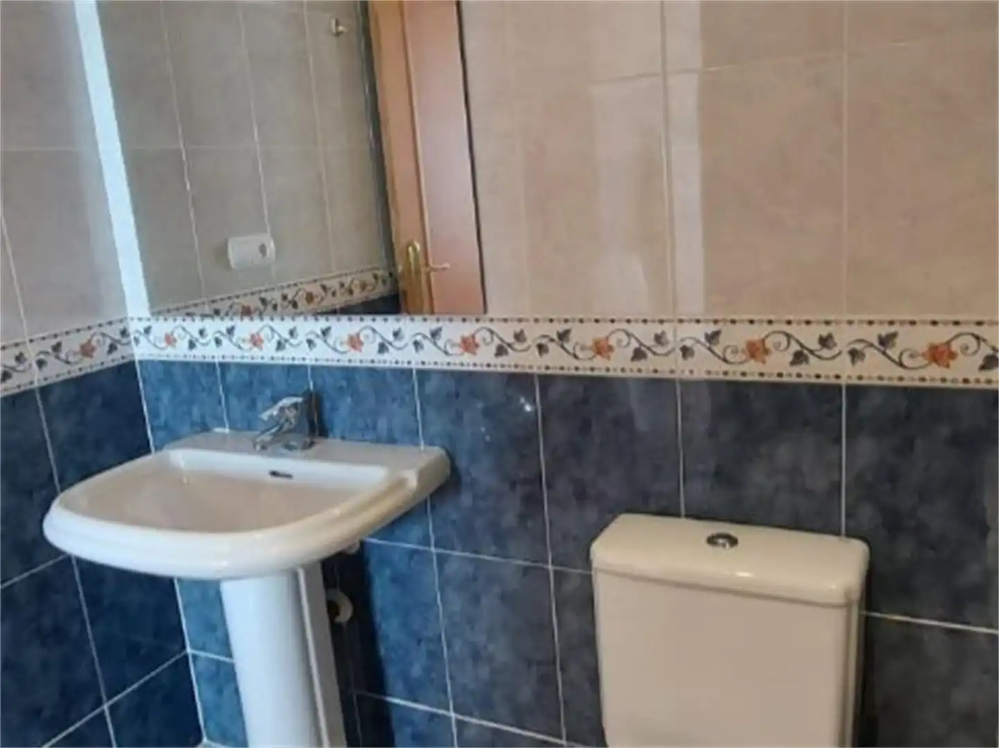 Flat for sale in N-332a, 46, Plans - Gasparot Bathroom of Flat for sale in Villajoyosa / La Vila Joiosa with Private garden, Terrace and Storage room
