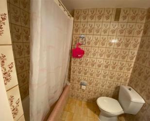 Bathroom of Apartment to rent in La Manga del Mar Menor  with Swimming Pool, Community parking and Balcony