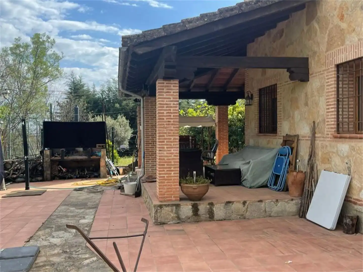 Houses for sale in Camino Colada, Candeleda Garden of Houses for sale in Candeleda with Air Conditioner, Terrace and Swimming Pool