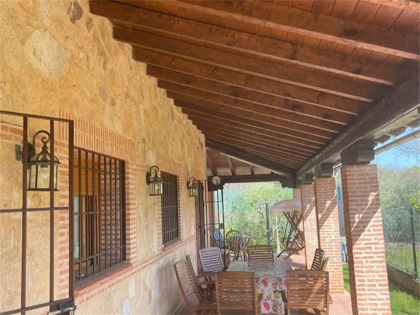 Houses for sale in Camino Colada, Candeleda Terrace of Houses for sale in Candeleda with Air Conditioner, Terrace and Swimming Pool