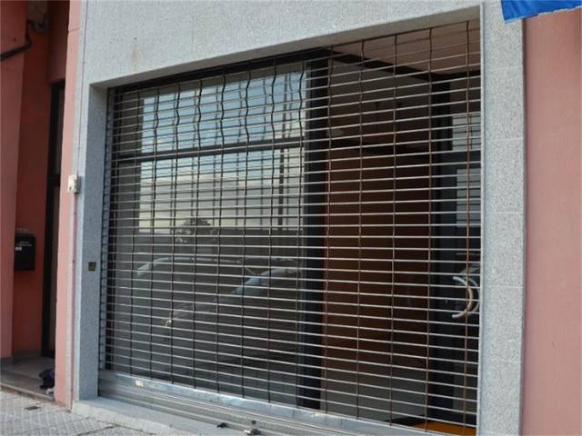 Local comercial en Alquiler en Avenida Constitución, 63 en Boiro