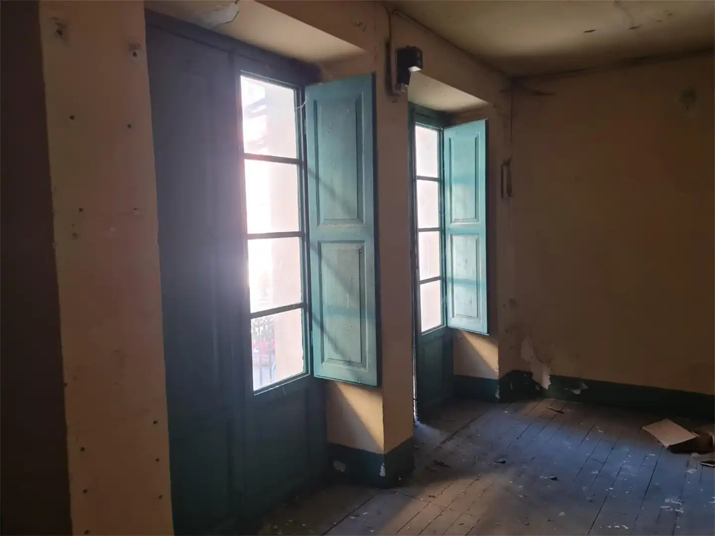 Einfamilien-Reihenhaus zum Verkauf in Plaza Mayor, 22, Villafranca del Bierzo Einfamilien-Reihenhaus zum Verkauf in Villafranca del Bierzo mit Privatgarten