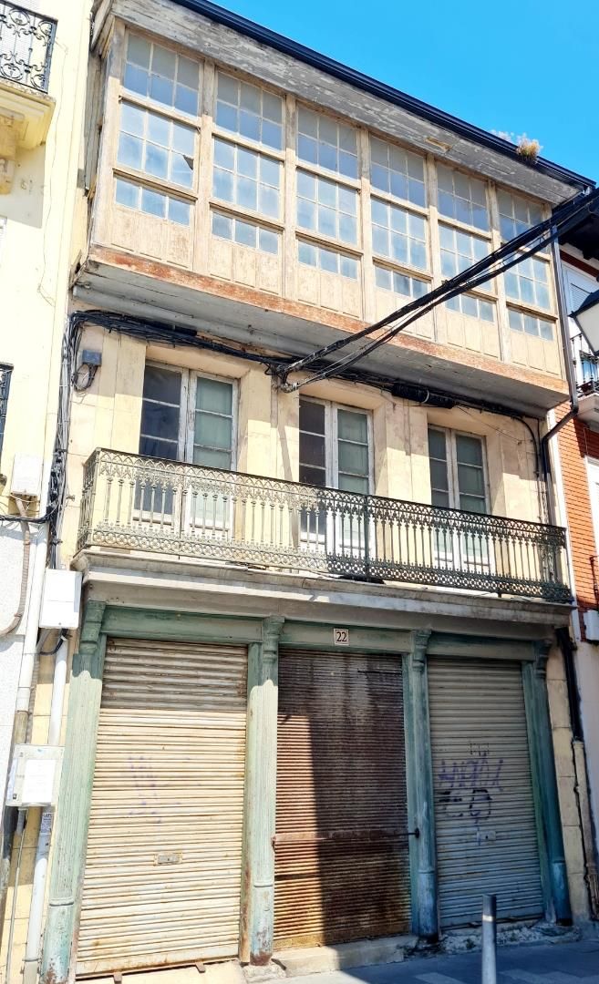 Exterior view of Single-family semi-detached for sale in Villafranca del Bierzo