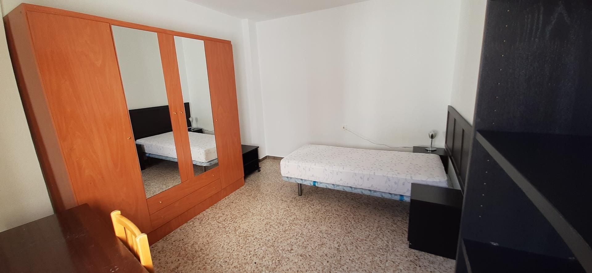 Bedroom of Flat to share in Úbeda