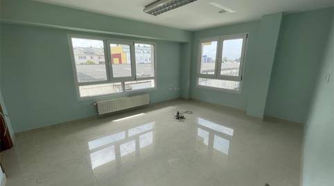 Oficina en venda a Avenida Aviación Española, Castro de Rei, Lugo - imatge 2 Foto 2 de Oficina en venda a Avenida Aviación Española, Castro de Rei, Lugo