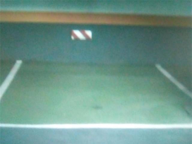 Garaje en Alquiler en Avenida Lomas del Rey en Rosa Luxemburgo