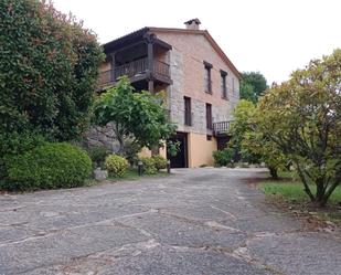 Vista exterior de Casa o xalet en venda en Mondariz-Balneario amb Terrassa, Piscina i Balcó