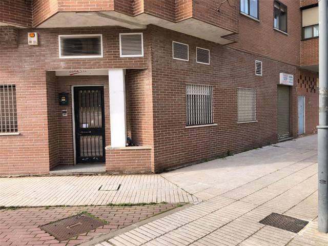 Oficina en Venta en Calle Argentina, 13 en V Centenario