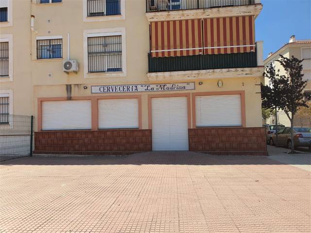 Local comercial en Alquiler en Avenida Dorita la Algabeña en La Algaba