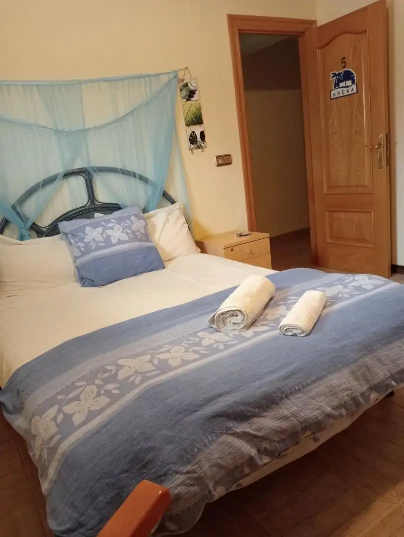 Room in San Fulgencio Bedroom of Houses for share in San Fulgencio with Air Conditioner, Heating and Private garden