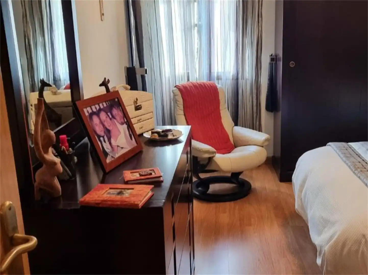 Casa o xalet en venda a Calle Felipe Solano Antelo, 34, San Roque - Concordia - Adoratrices Dormitori de Casa o xalet en venda en Guadalajara amb Aire condicionat, Calefacció i Jardí privat
