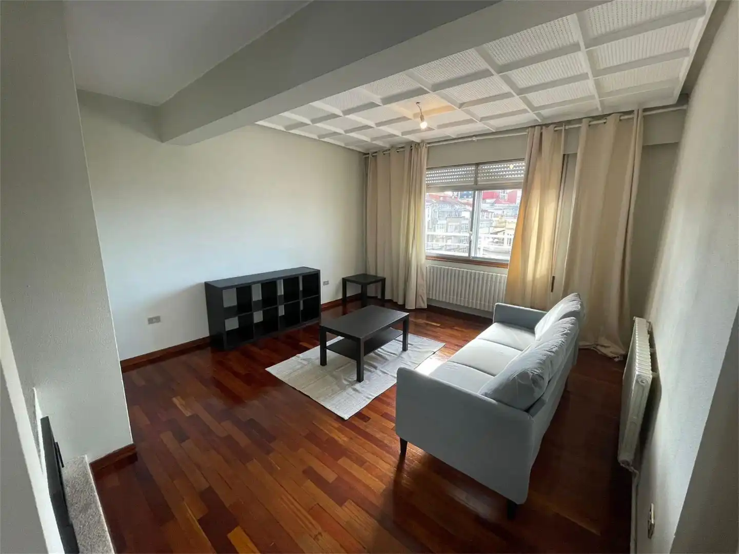 Habitación en Avenida da Gran Vía, Plaza España - Corte Inglés Sala de estar de Ático para compartir en Vigo con Calefacción, Parquet y Terraza