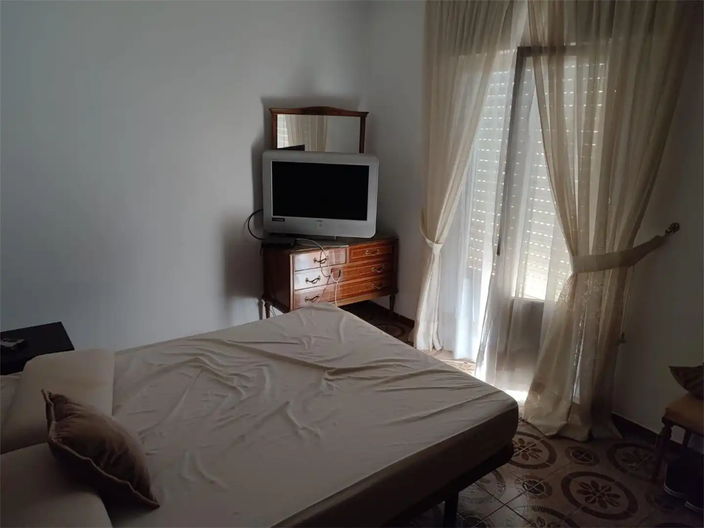 Habitación de Casa adosada en venta en Alhambra con Terraza y Balcón