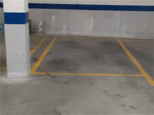 Garaje en Alquiler en Calle Francisco Ariza, 3 en Baena