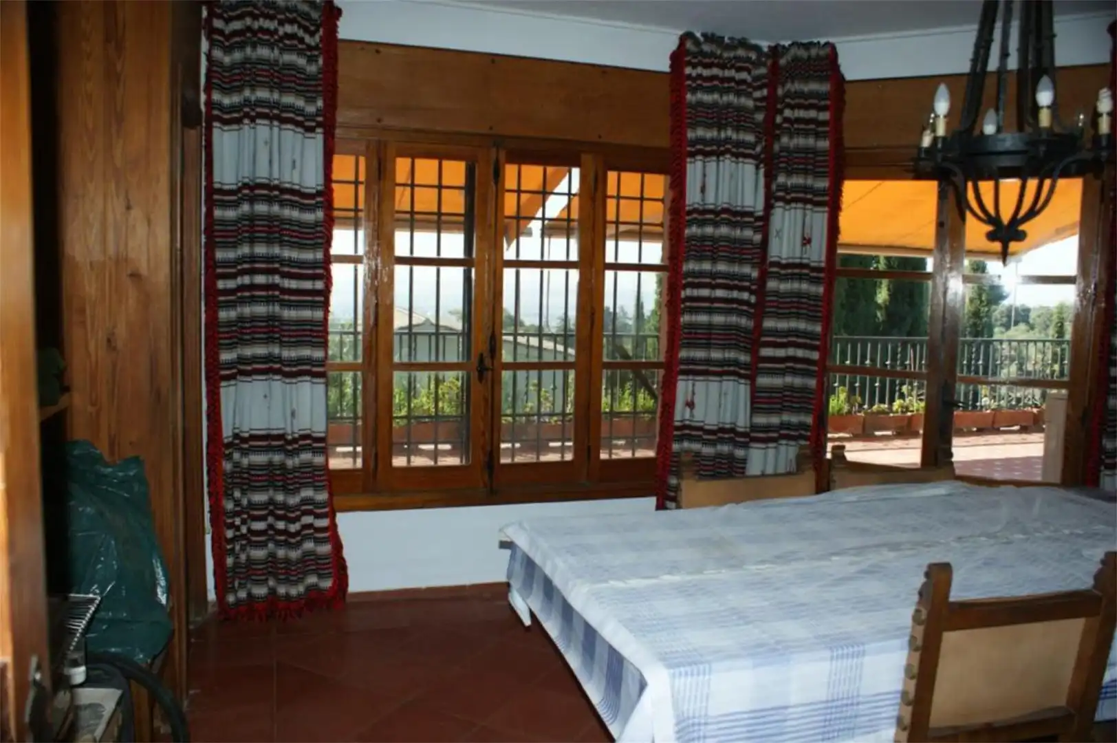 Houses for sale in Calle Quitapesares, 13, El Brillante -El Naranjo - El Tablero Bedroom of Houses for sale in Córdoba with Air Conditioner, Heating and Terrace
