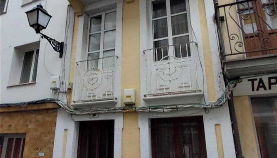 Casa adosada en venda a Rúa Almirante Chicarro, 19, Viveiro, Lugo - imatge 1 Foto 1 de Casa adosada en venda a Rúa Almirante Chicarro, 19, Viveiro, Lugo