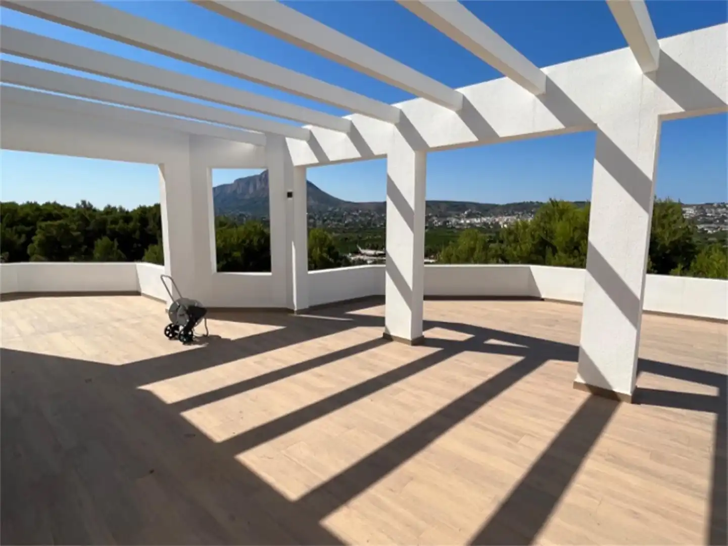 Terrace of Houses for sale in Jávea / Xàbia  with Air Conditioner, Heating and Private garden