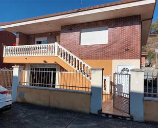 Exterior view of House or chalet for sale in La Bañeza   with Terrace