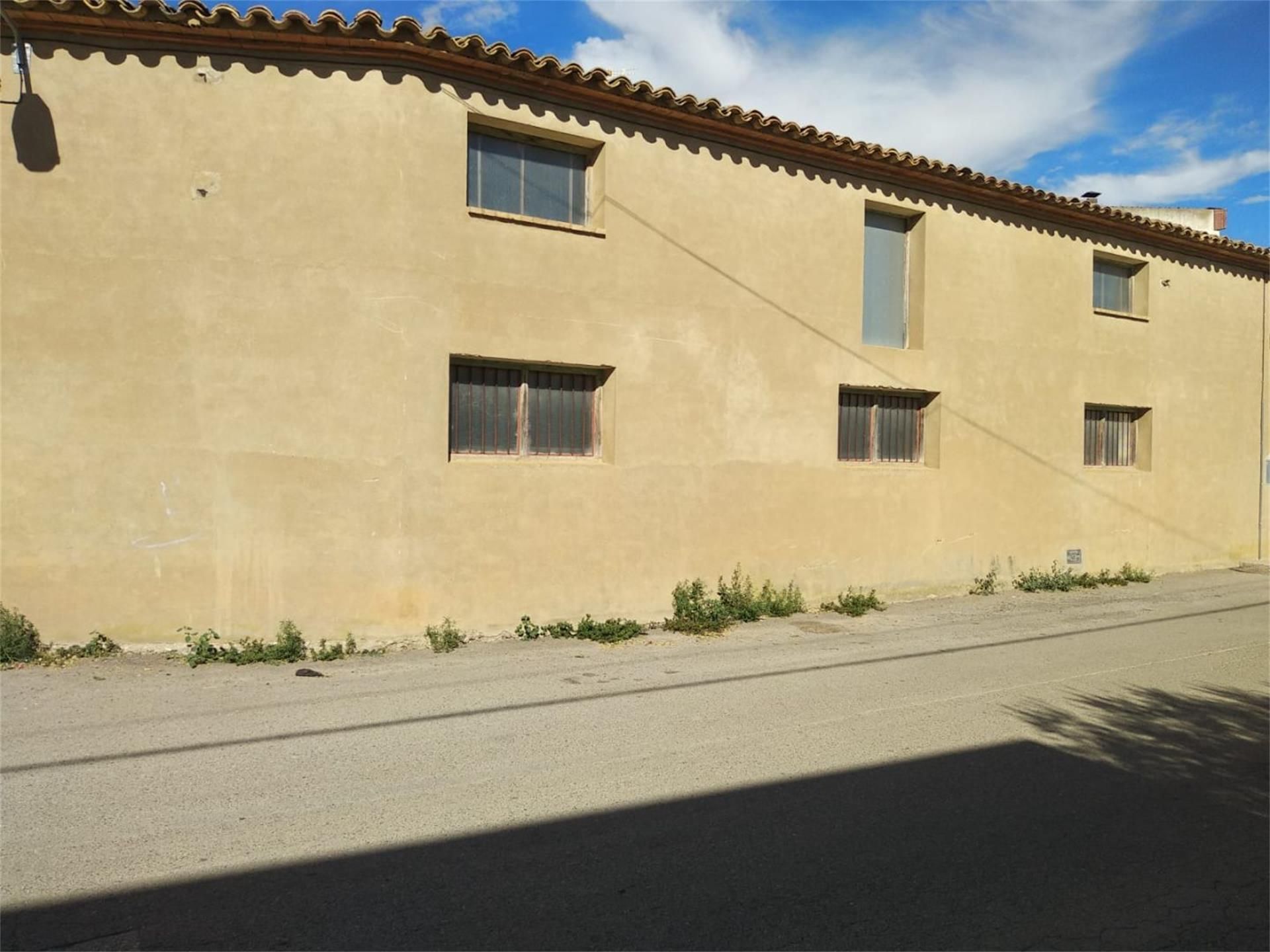 Exterior view of Industrial buildings for sale in Sariñena