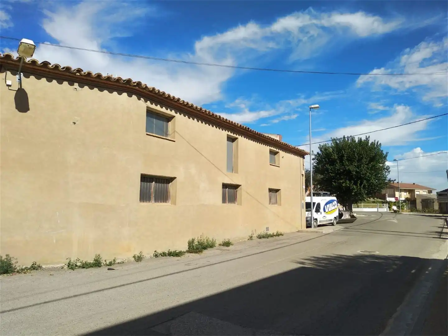 Nau industrial en venda a Sasos, Sariñena Vista exterior de Nau industrial en venda en Sariñena