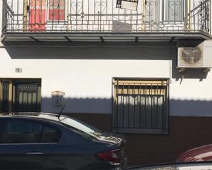 Vista exterior de Casa adosada en venda en Vilches amb Aire condicionat, Terrassa i Balcó