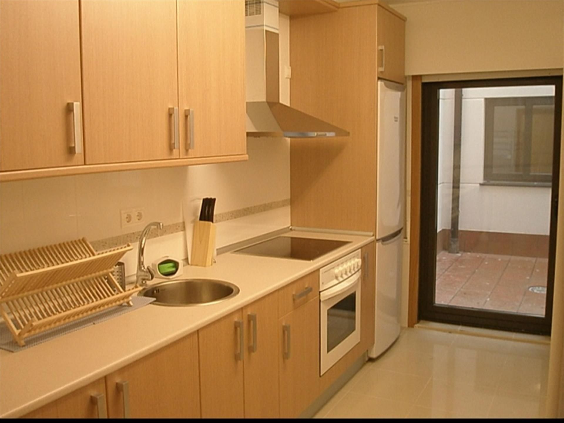 Kitchen of Apartment to rent in Ponteceso  with Heating, Parquet flooring and Furnished