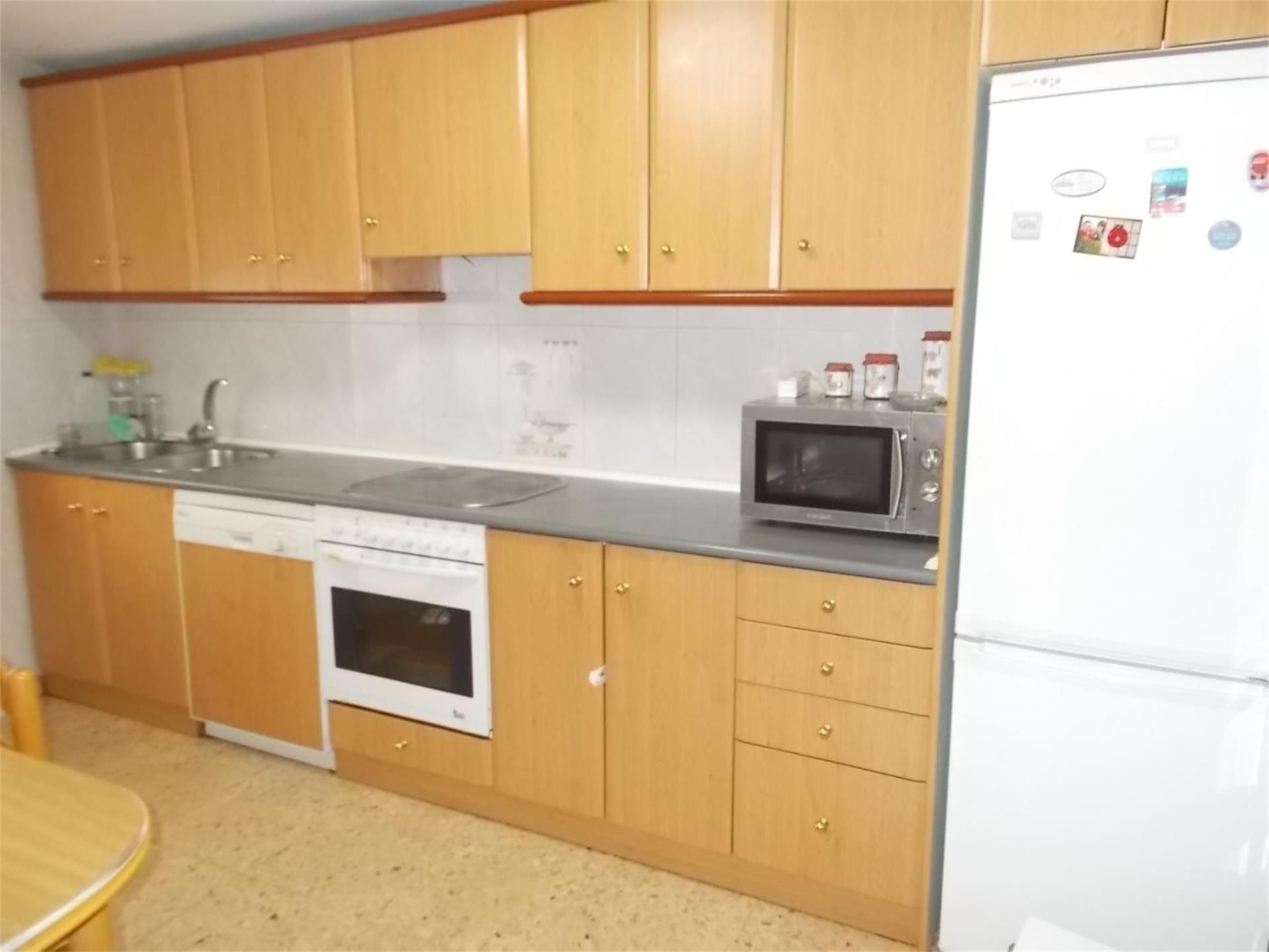 Cuina de Casa adosada en venda en Calatorao amb Calefacció i Moblat
