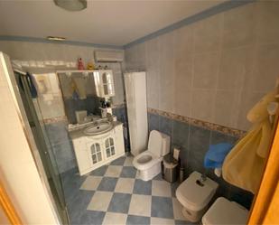 Bathroom of Single-family semi-detached for sale in Zamora Capital   with Air Conditioner, Terrace and Balcony