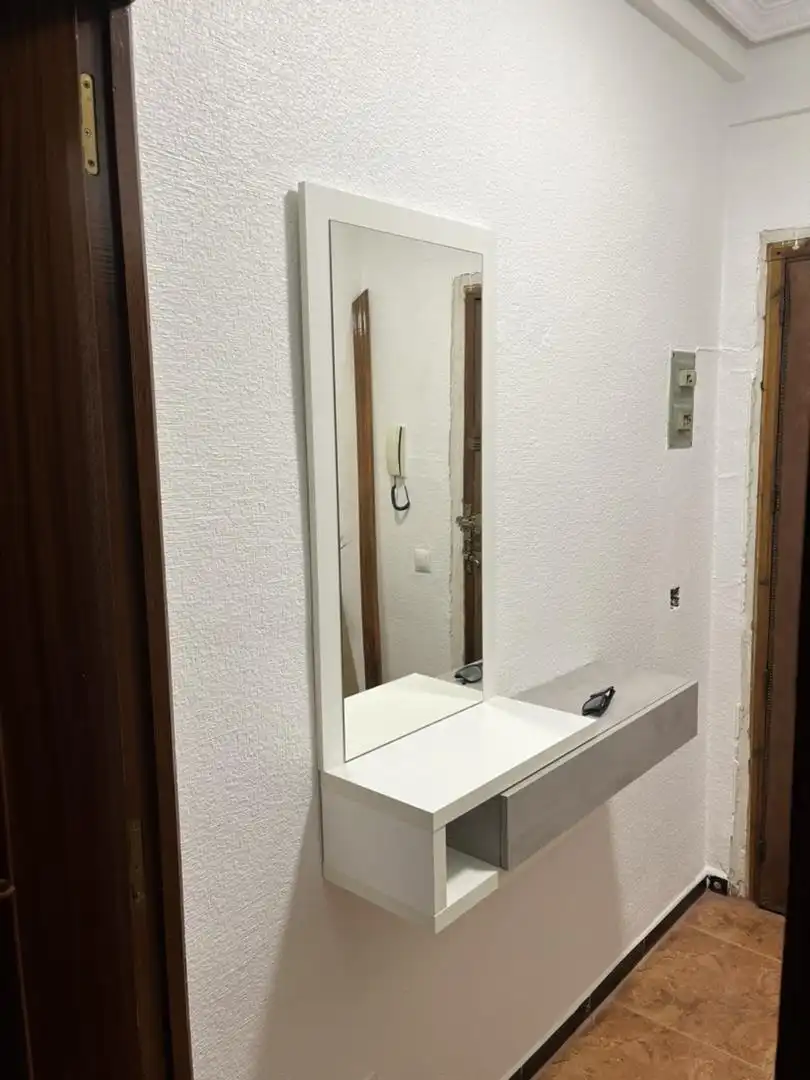 Bany de Pis per a compartir en La Puebla de Montalbán amb Aire condicionat, Calefacció i Terrassa