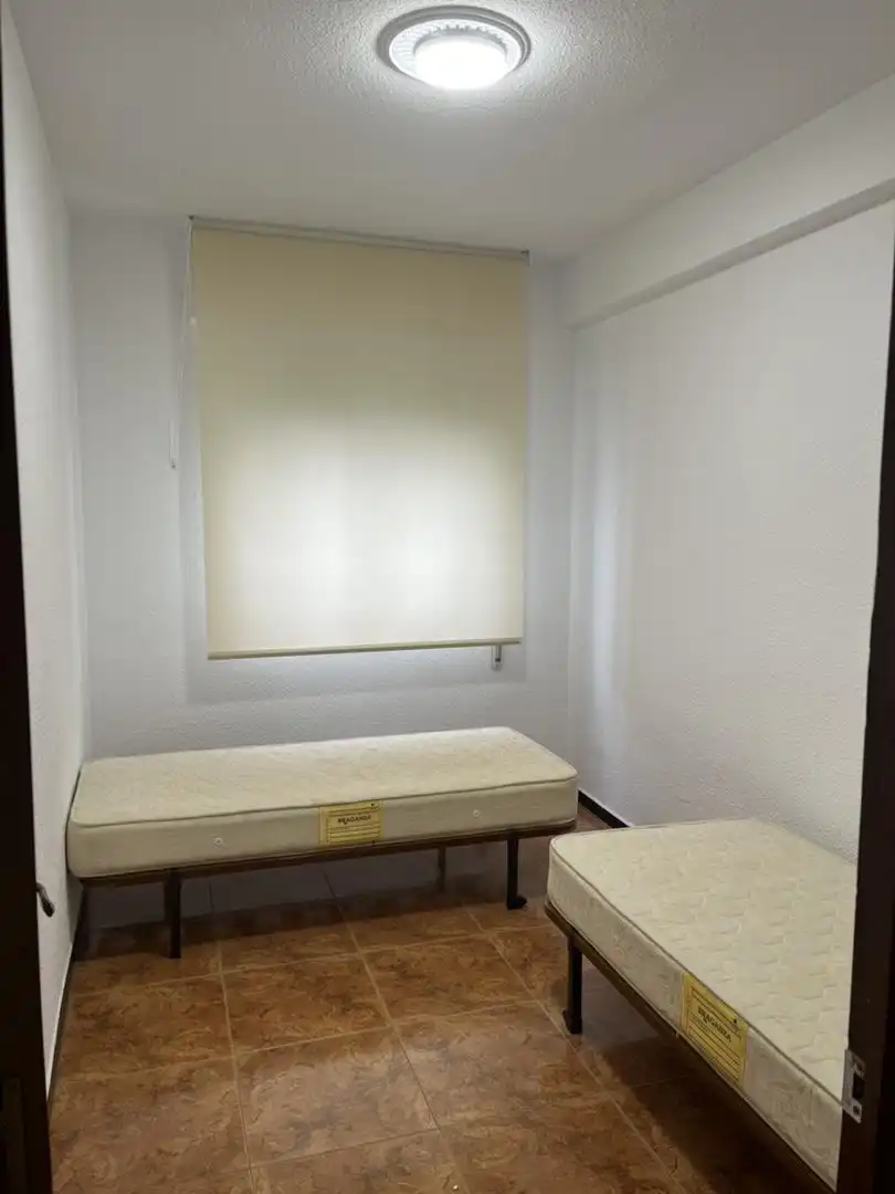 Dormitori de Pis per a compartir en La Puebla de Montalbán amb Aire condicionat, Calefacció i Terrassa