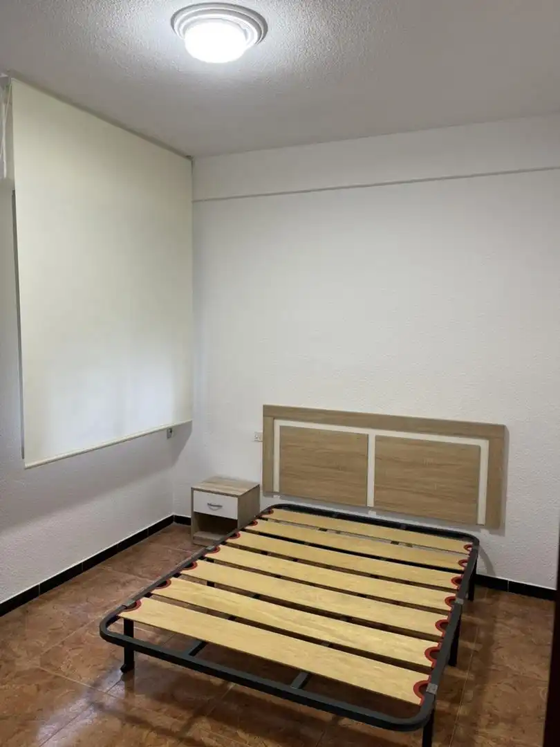 Dormitori de Pis per a compartir en La Puebla de Montalbán amb Aire condicionat, Calefacció i Terrassa