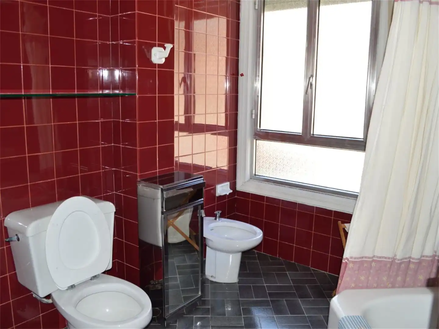 Bathroom of Flat for sale in Villacarriedo  with Heating, Parquet flooring and Storage room