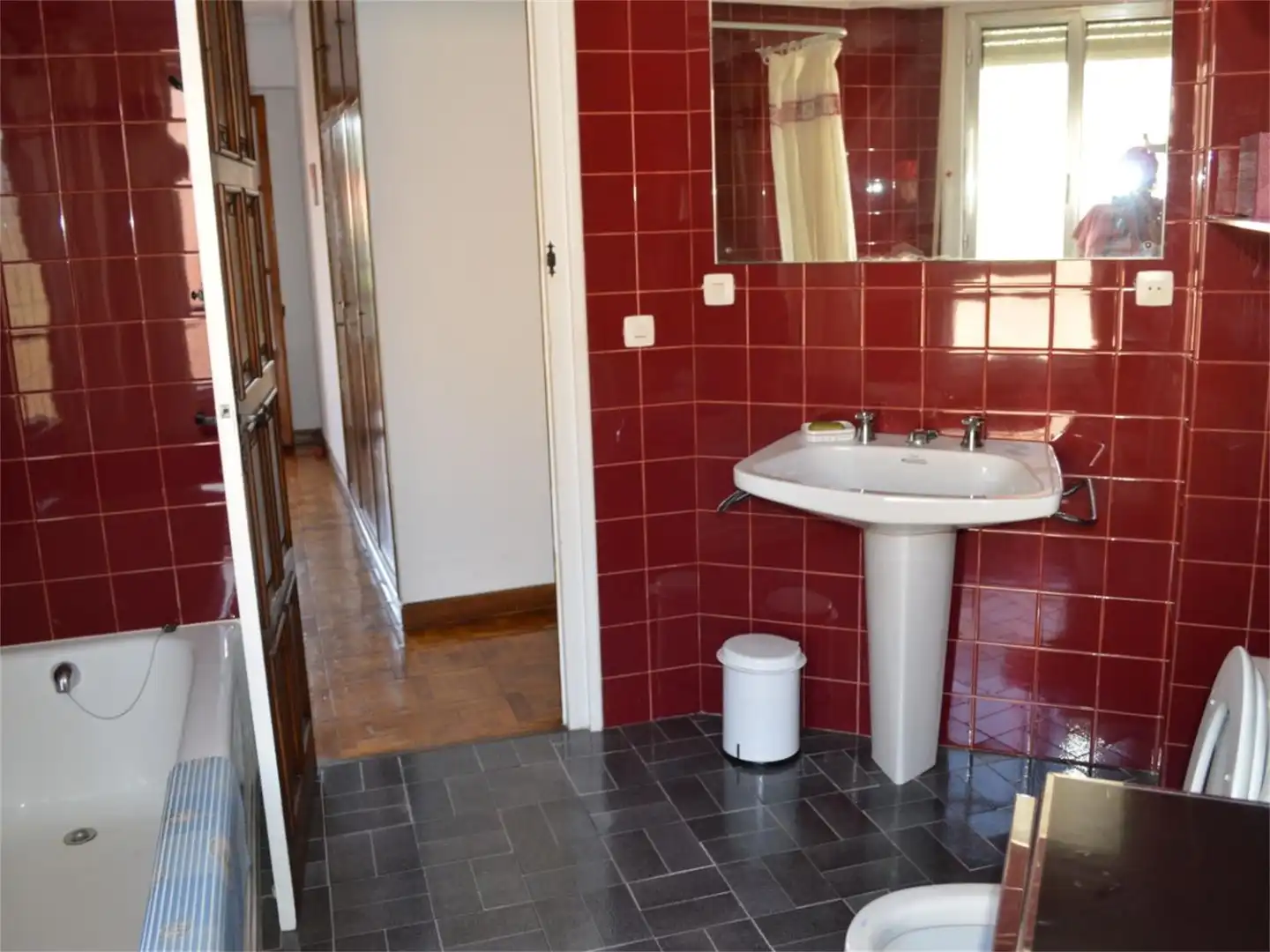 Bathroom of Flat for sale in Villacarriedo  with Heating, Parquet flooring and Storage room