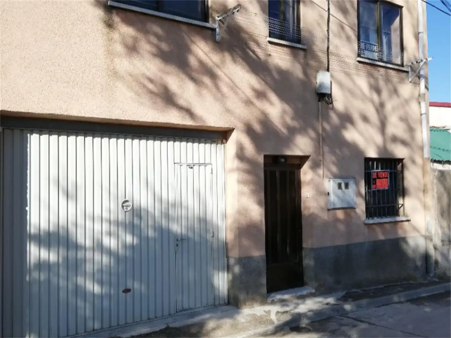 Finca rústica en venda a Calle Mirasierra, Cendejas de Enmedio Vista exterior de Finca rústica en venda en Cendejas de Enmedio amb Terrassa i Moblat
